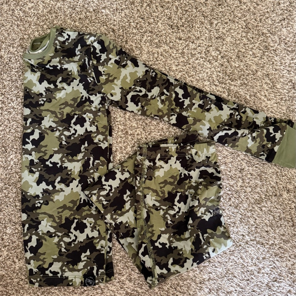 Kids Camouflage Pajama Set - Picture 2 of 2